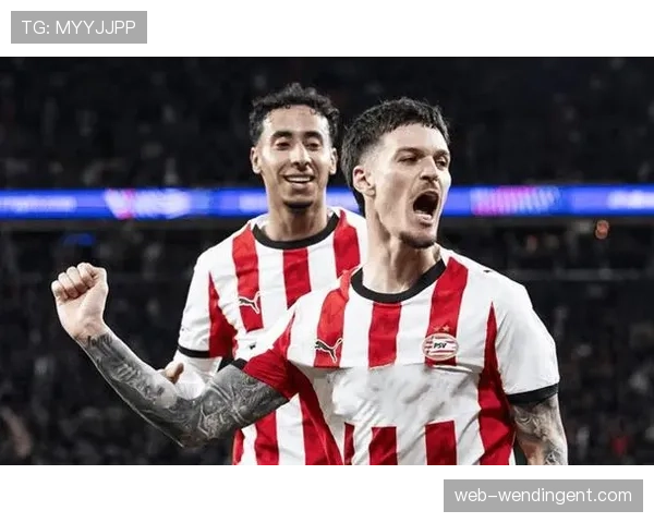 埃因霍温高位逼抢体系成熟 攻防转换节奏掌控联赛顶尖 埃因霍温高位逼抢体系成熟 攻防转换节奏掌控联赛顶尖