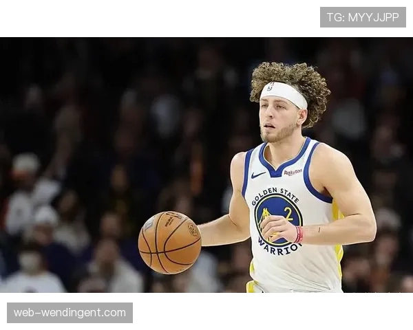 波杰姆斯基19分8篮板6助攻 勇士新秀组织串联展现全能身手