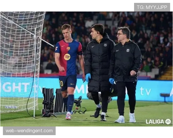 巴萨应对密集赛程调整锋线 奥尔莫顶替莱万出任单箭头