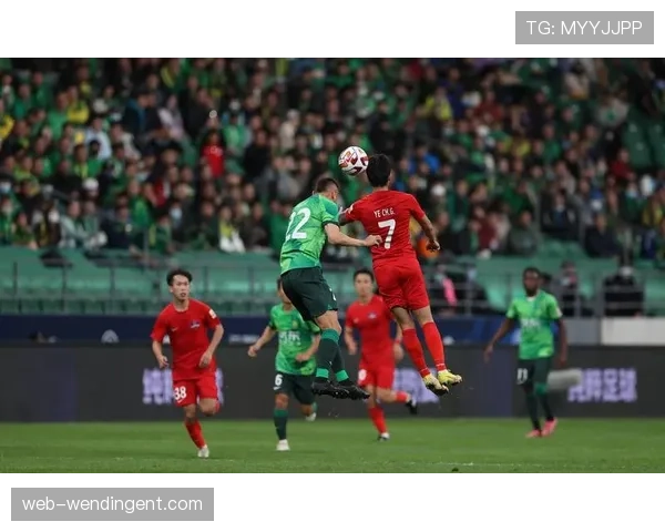 夏合扎提精准头球助攻阿代米 新鹏城19岁小将展现进攻灵气